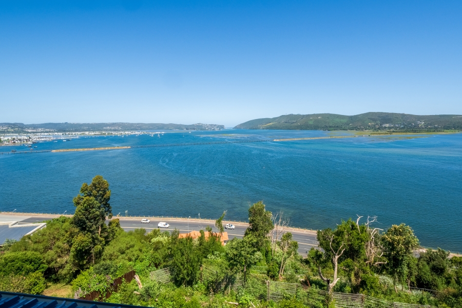 5 Bedroom Property for Sale in Paradise Western Cape